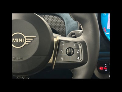 2025 MINI COUNTRYMAN Iconic