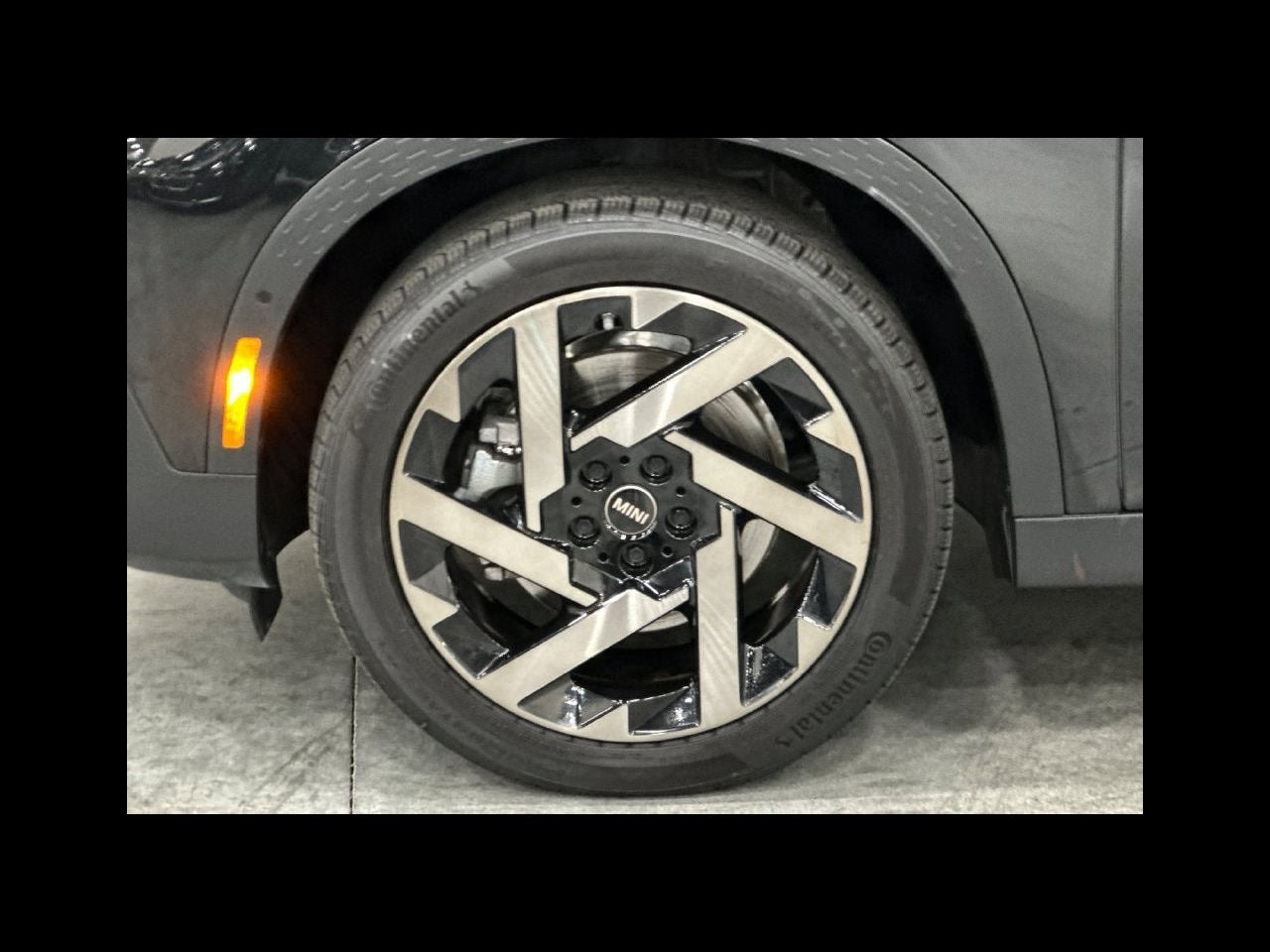 2025 MINI COUNTRYMAN Iconic